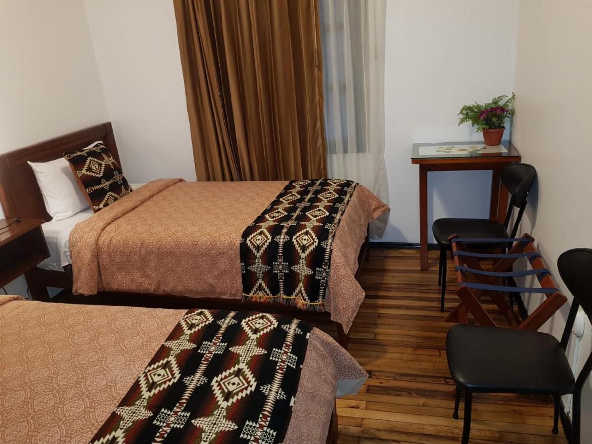 Apartamento 32 Juana De Arco キト エクステリア 写真