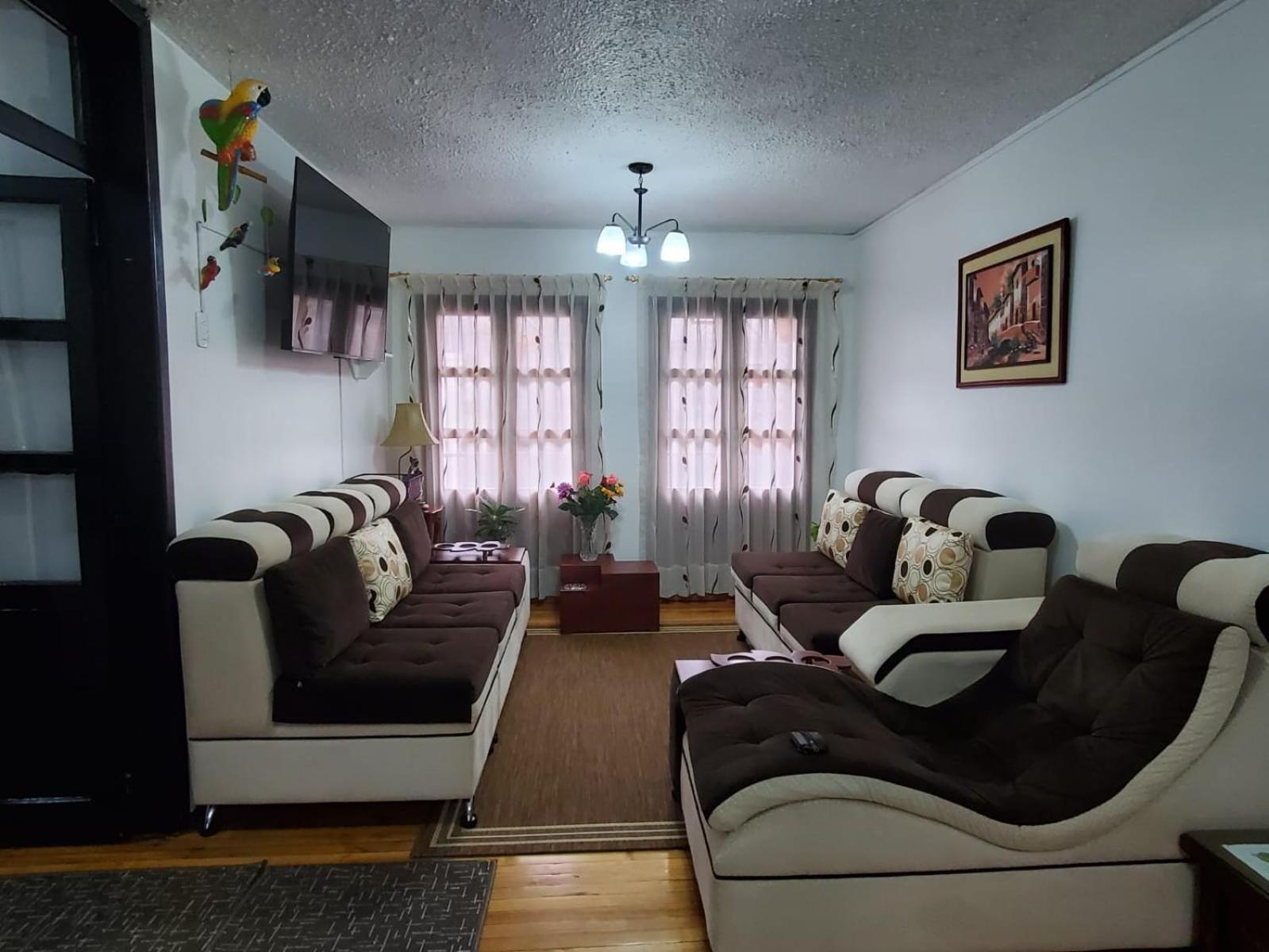 Apartamento 32 Juana De Arco キト エクステリア 写真